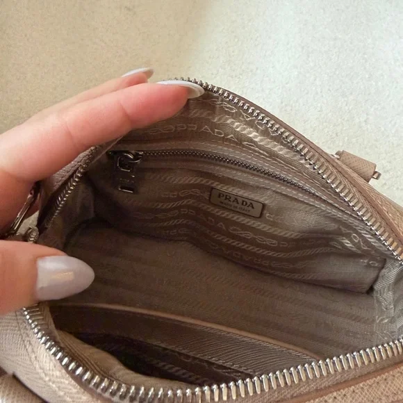 RARE Prada Saffiano leather top-handle bag cameo beige - Picture 8 of 13